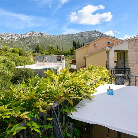 Apartments Villa Vida 奥瑞比克 外观 照片