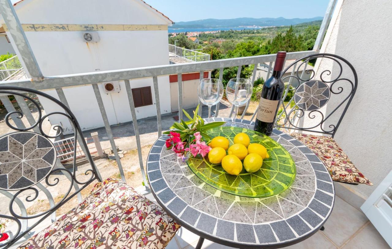 Apartments Villa Vida 奥瑞比克 外观 照片