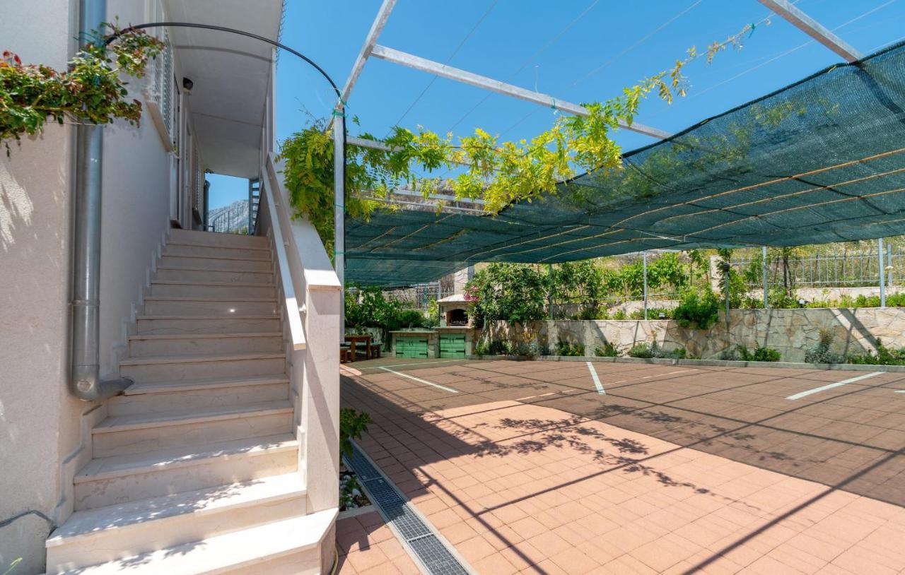 Apartments Villa Vida 奥瑞比克 外观 照片