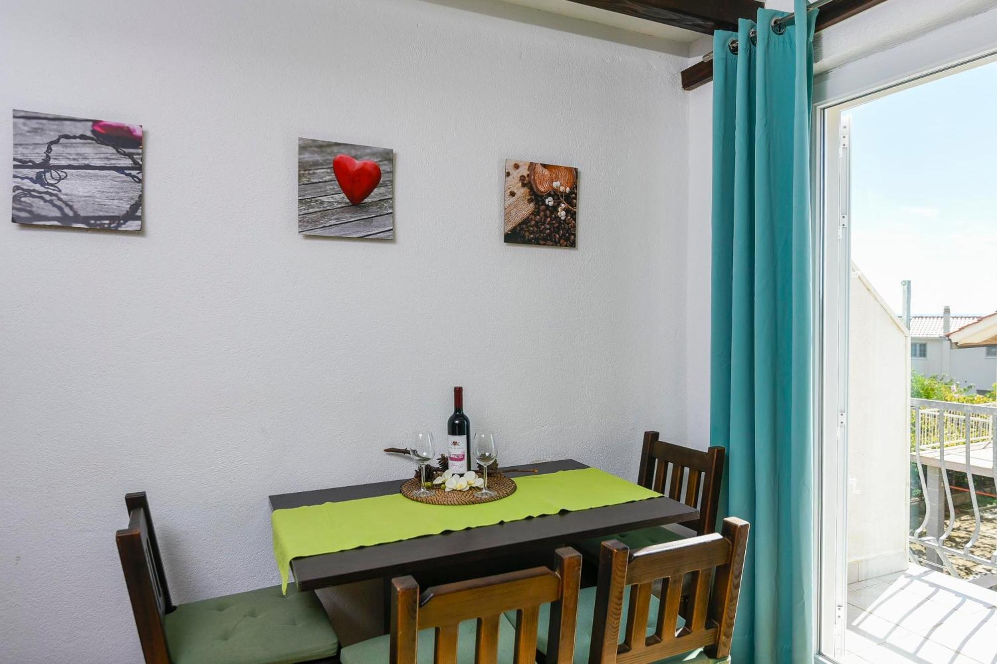 Apartments Villa Vida 奥瑞比克 外观 照片