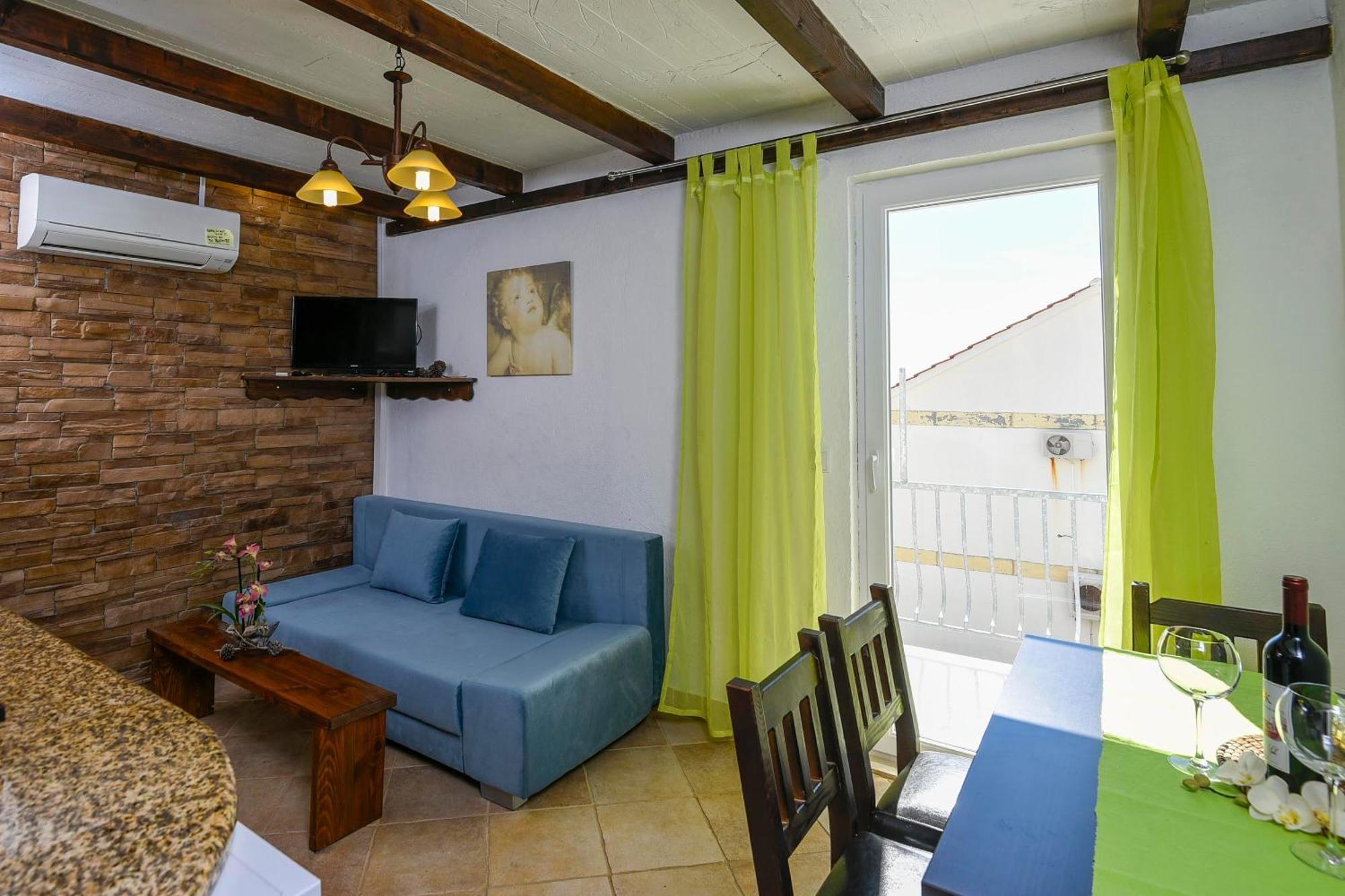 Apartments Villa Vida 奥瑞比克 外观 照片