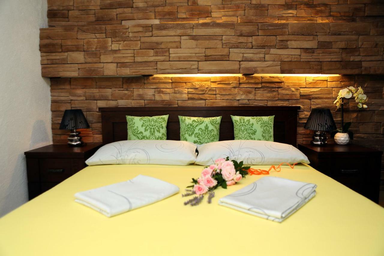 Apartments Villa Vida 奥瑞比克 外观 照片